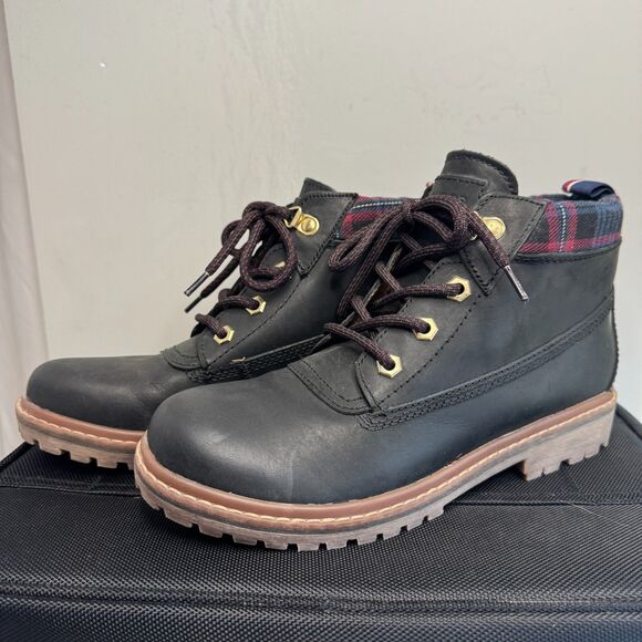 Tommy Hilfiger Tassie Black Leather Boots 7.5M | Heidi-Vibes, Get Your Hike On! - Picture 2 of 11